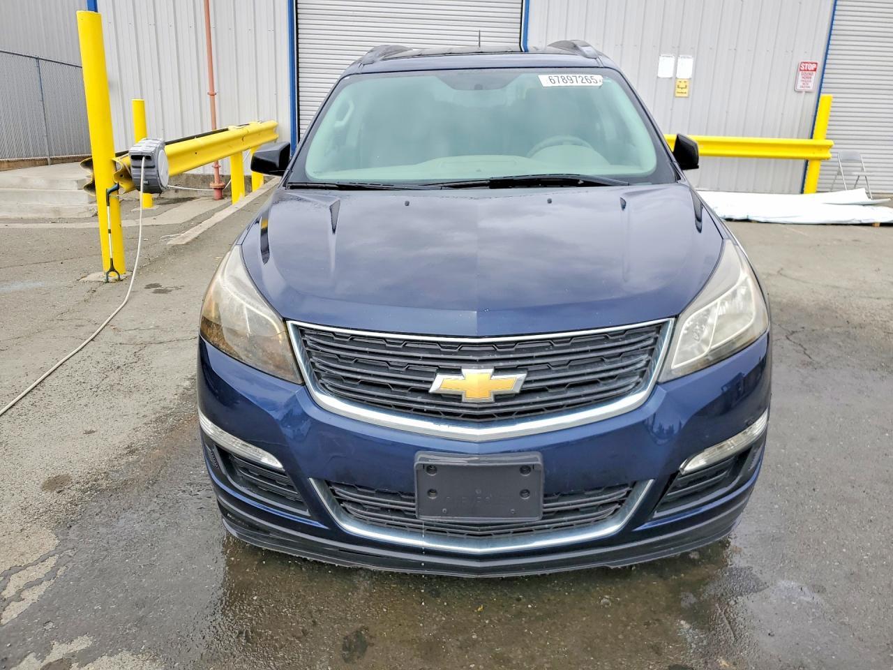2016 Chevrolet Traverse Ls - Image 5