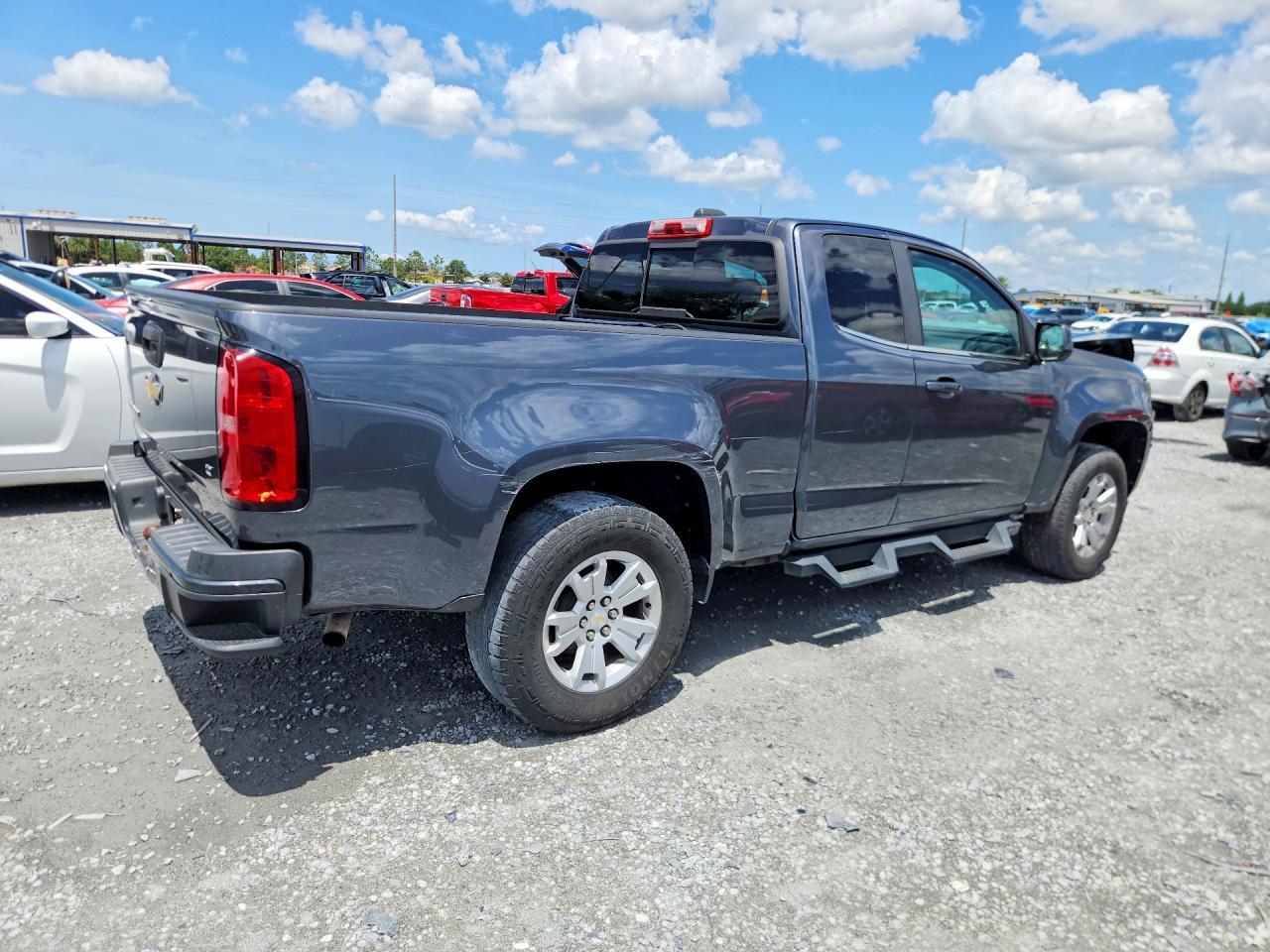2017 Chevrolet Colorado Lt - Фото 3