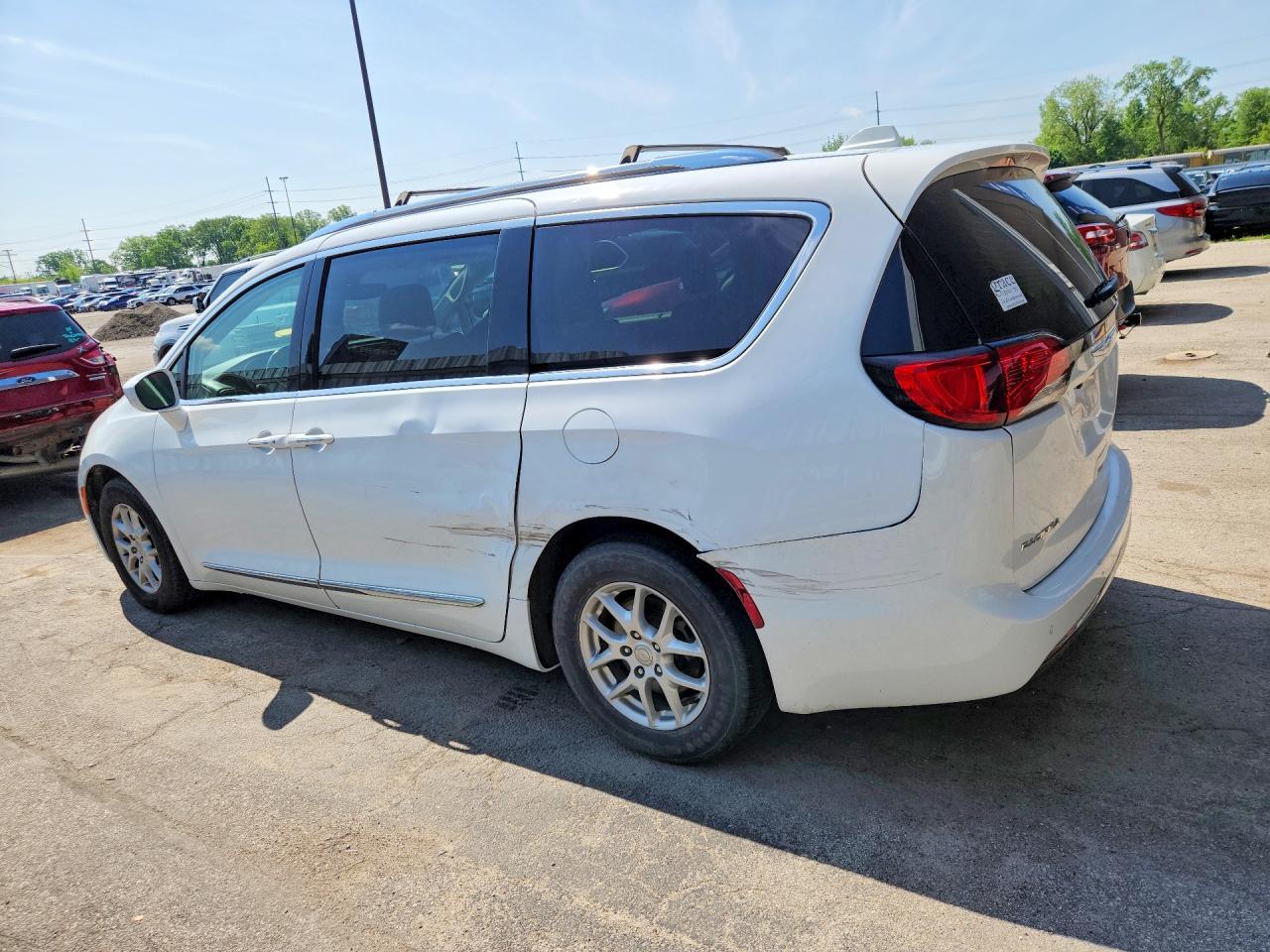 2020 Chrysler Pacifica Touring L - Image 2