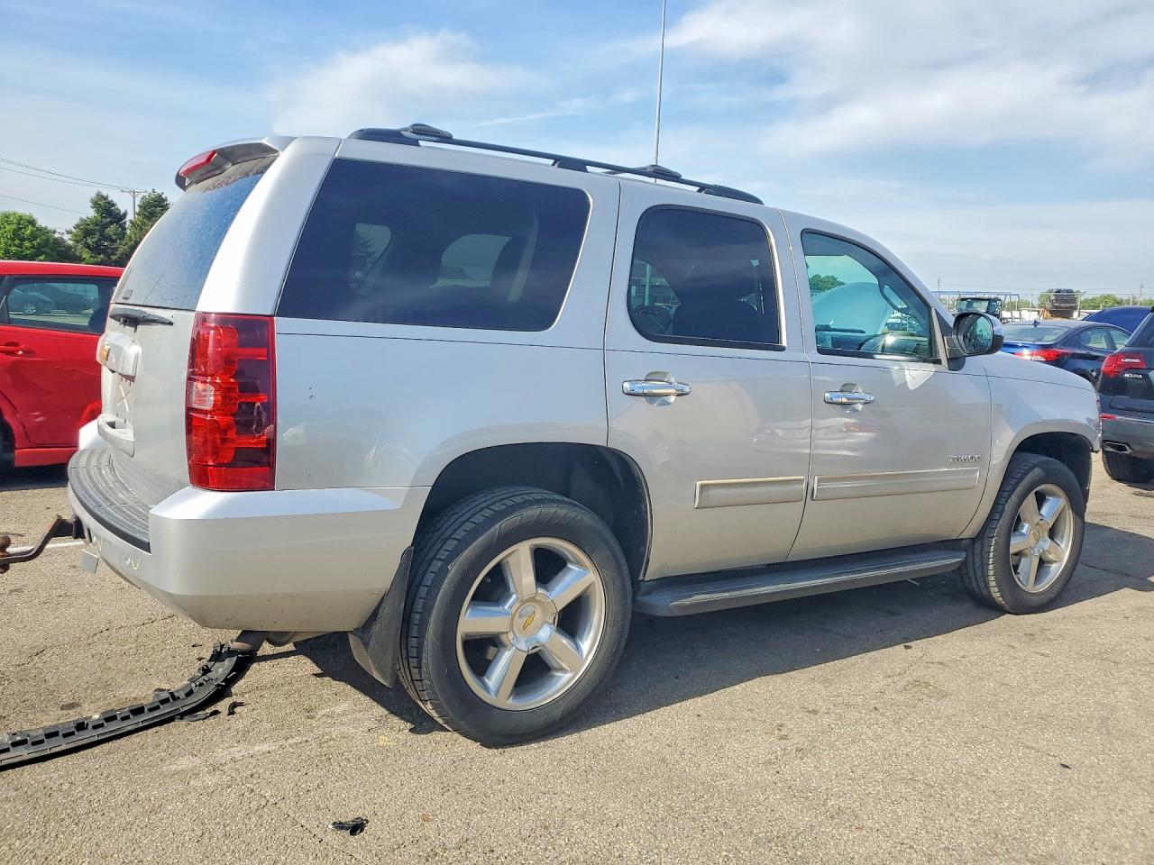 2013 Chevrolet Tahoe K1500 Ls - Фото 3
