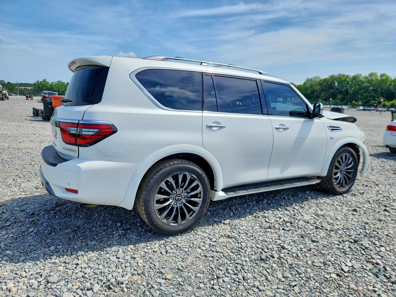 2021 Nissan Armada Platinum - Фото 3