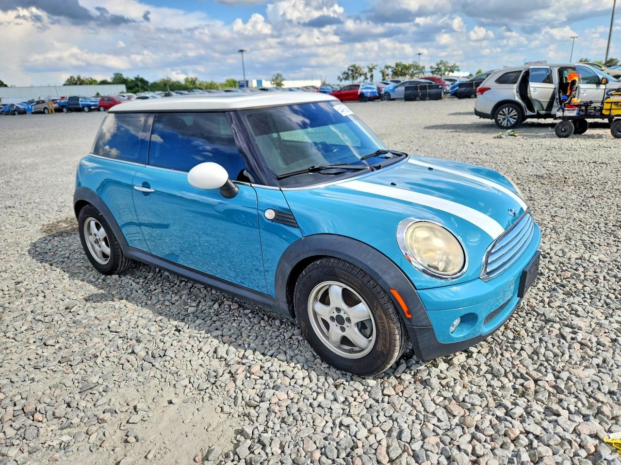 2010 Mini Cooper - Image 4