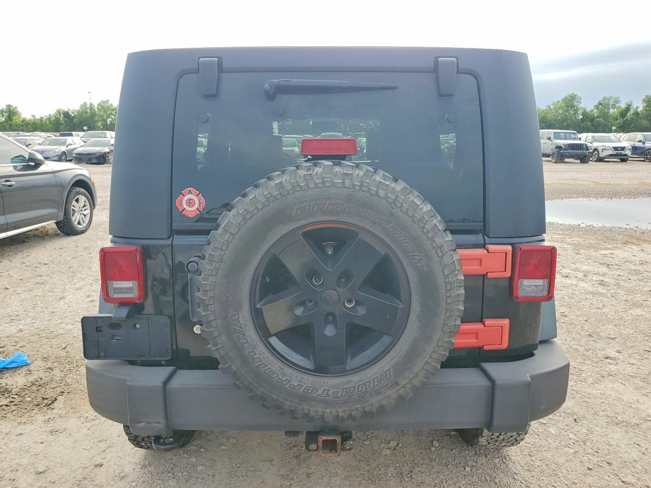 2010 Jeep Wrangler Unlimited Sport - Image 6