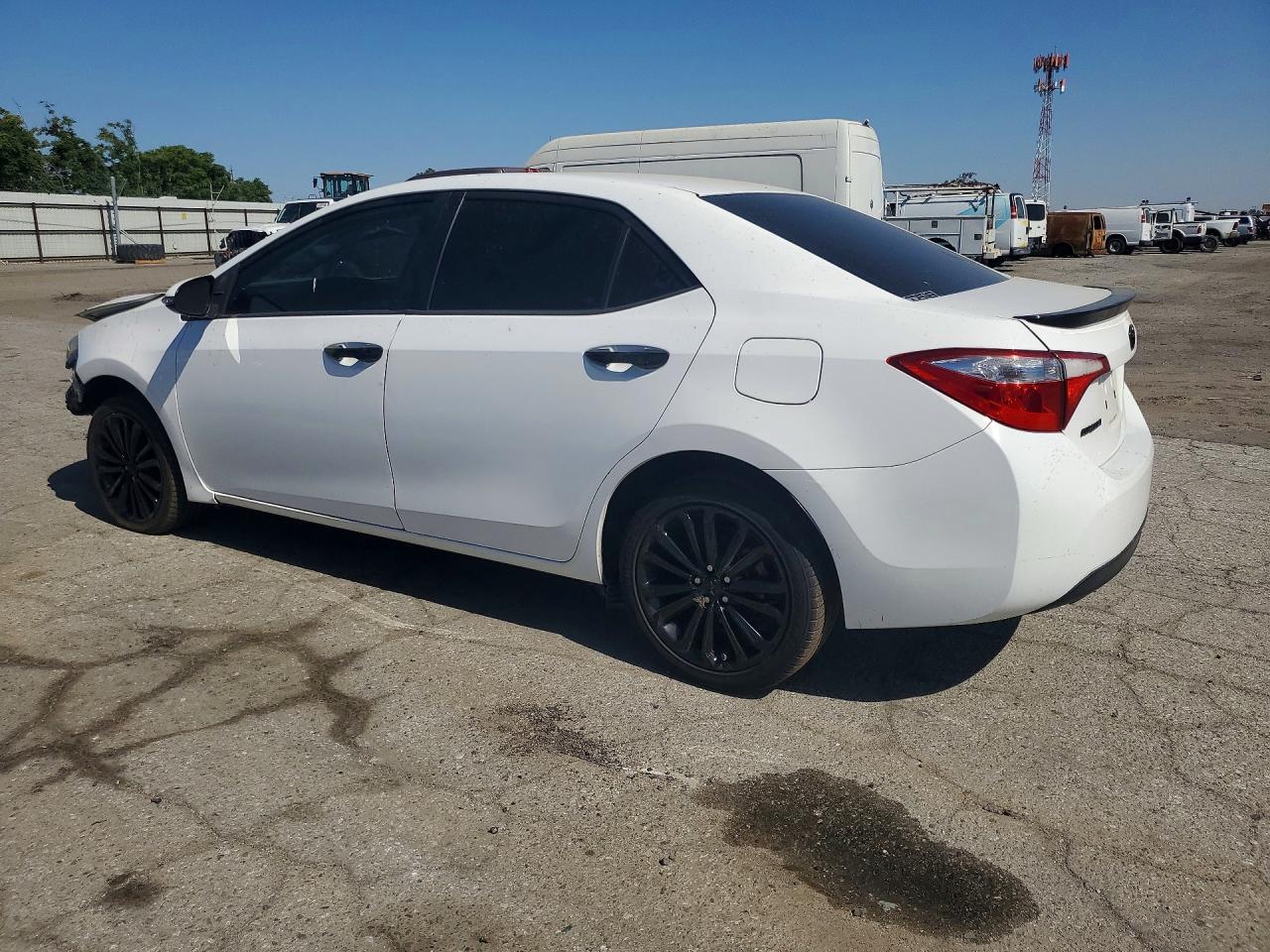 2015 Toyota Corolla S Plus - Фото 2