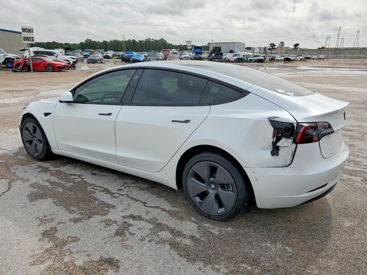 2023 Tesla Model 3 - Image 2