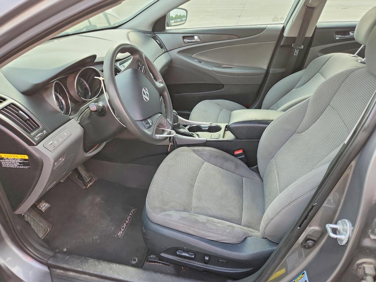 2013 Hyundai Sonata Gls - Image 7