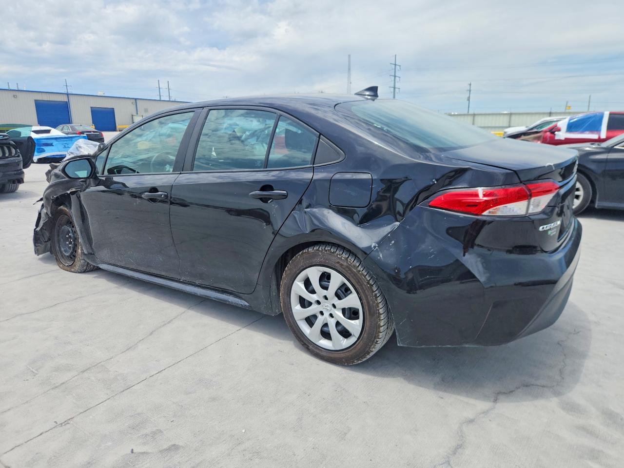 2023 Toyota Corolla Le - Image 2