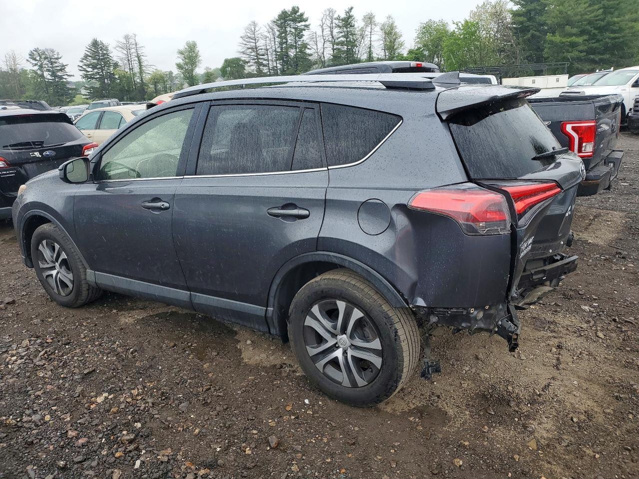 2017 Toyota Rav4 Le - Фото 2