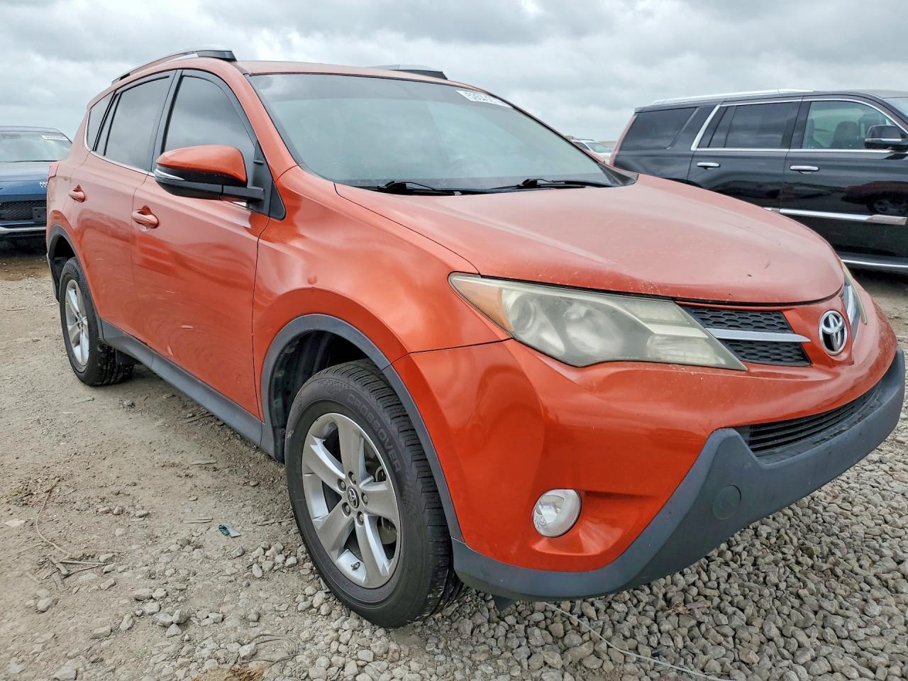 2015 Toyota Rav4 Xle - Image 4
