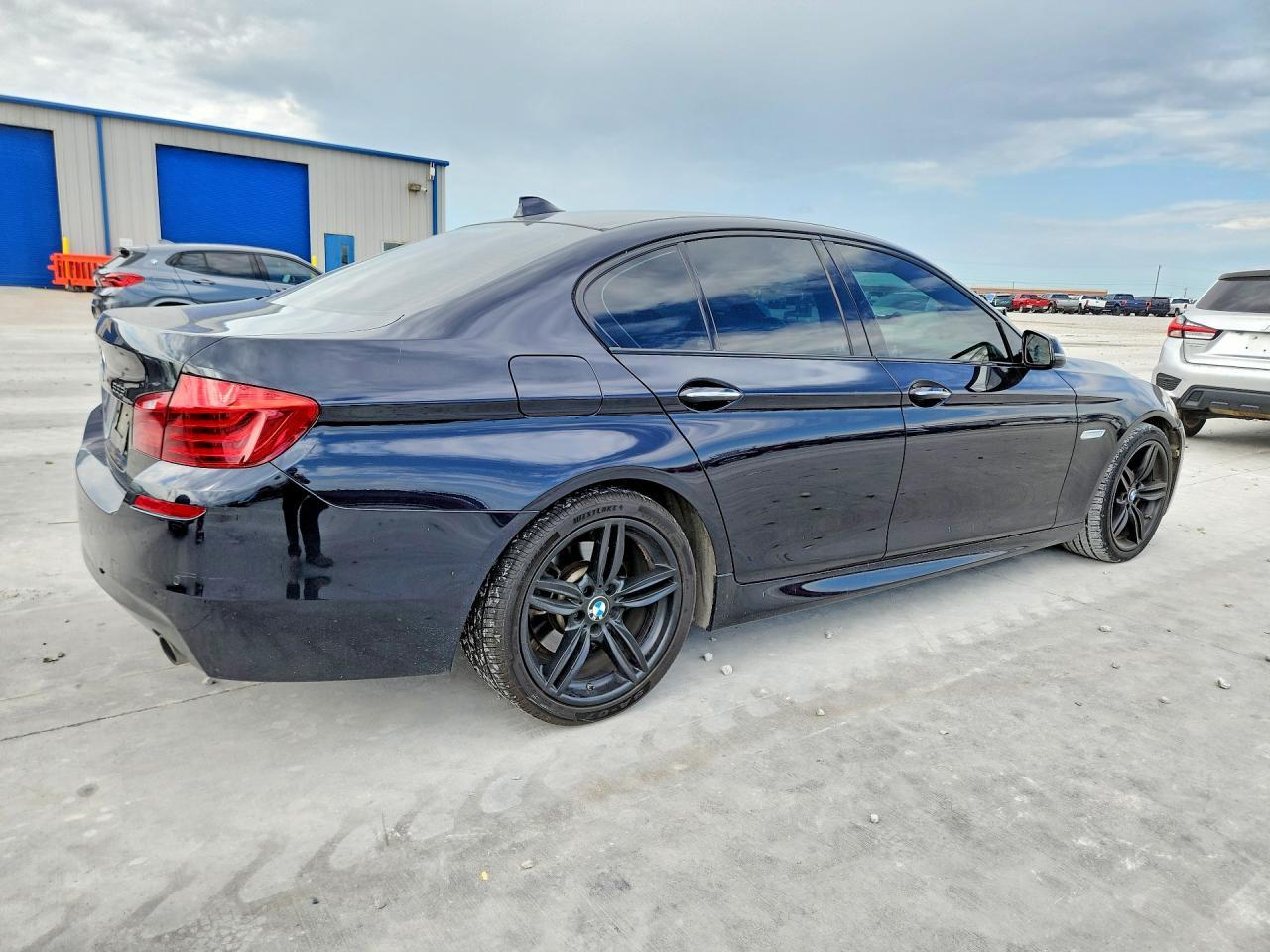 2016 BMW 535 - Image 5