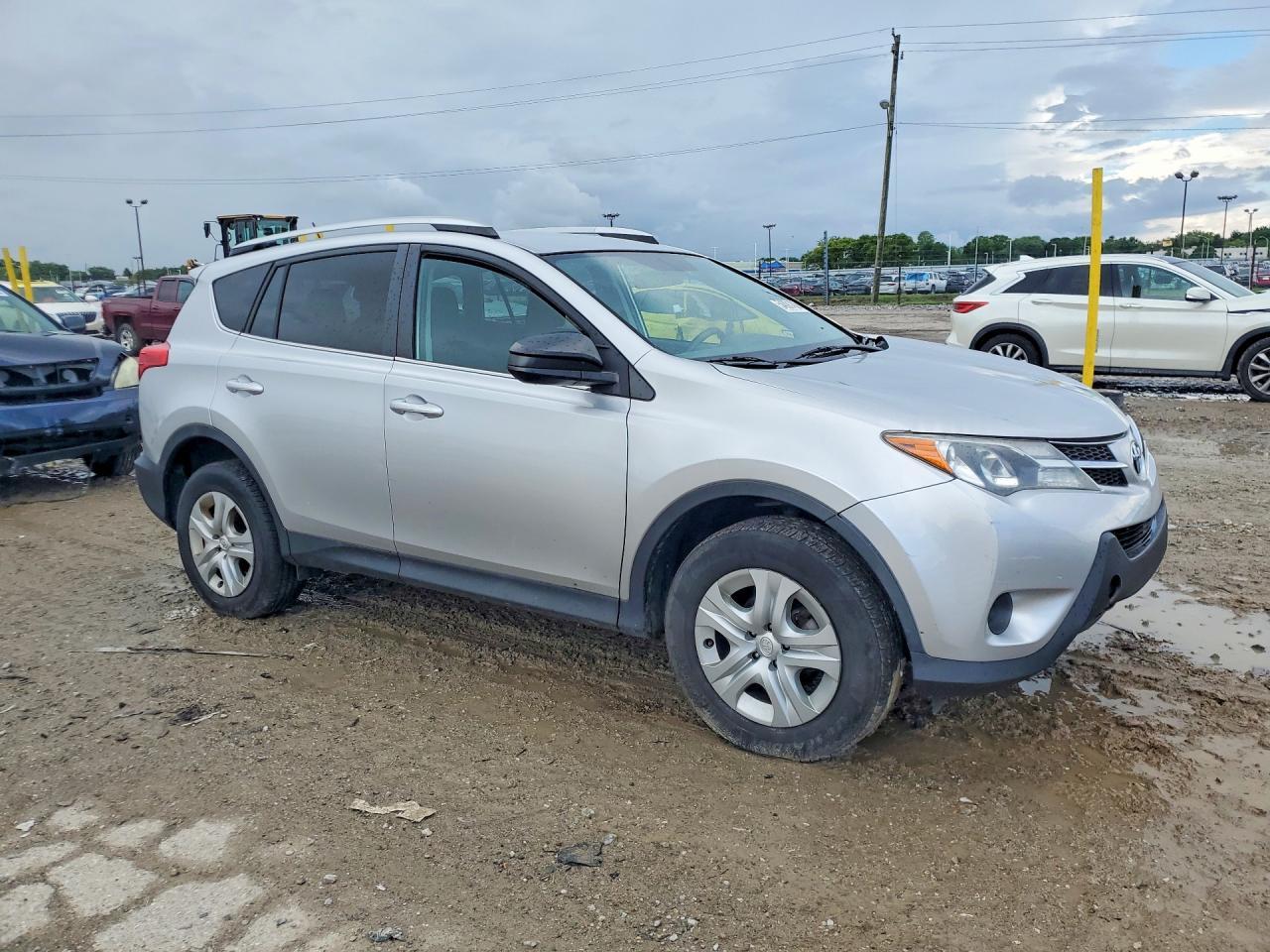 2014 Toyota Rav4 Le - Image 4