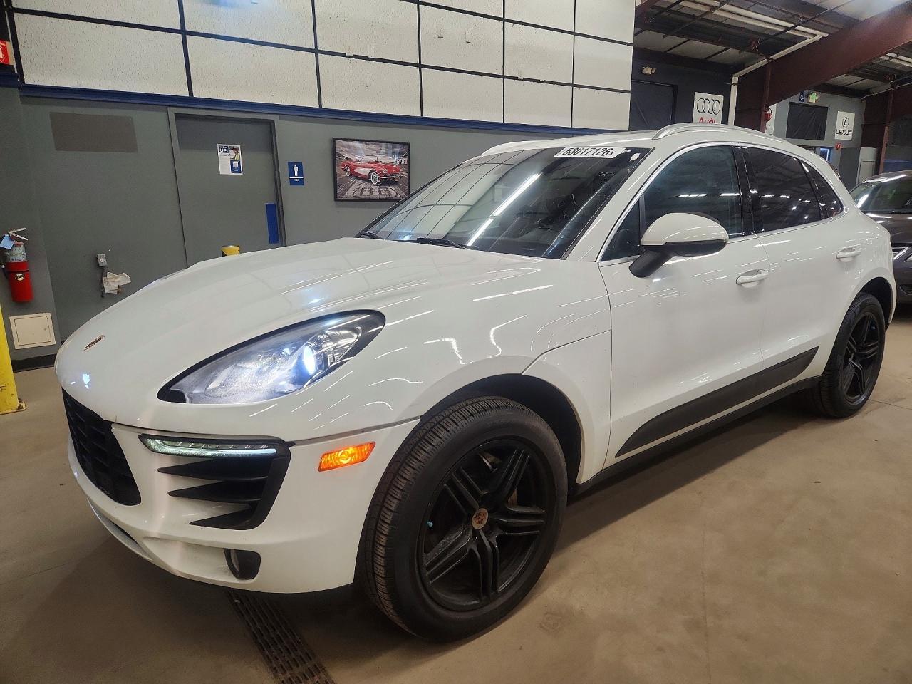 2015 Porsche Macan S