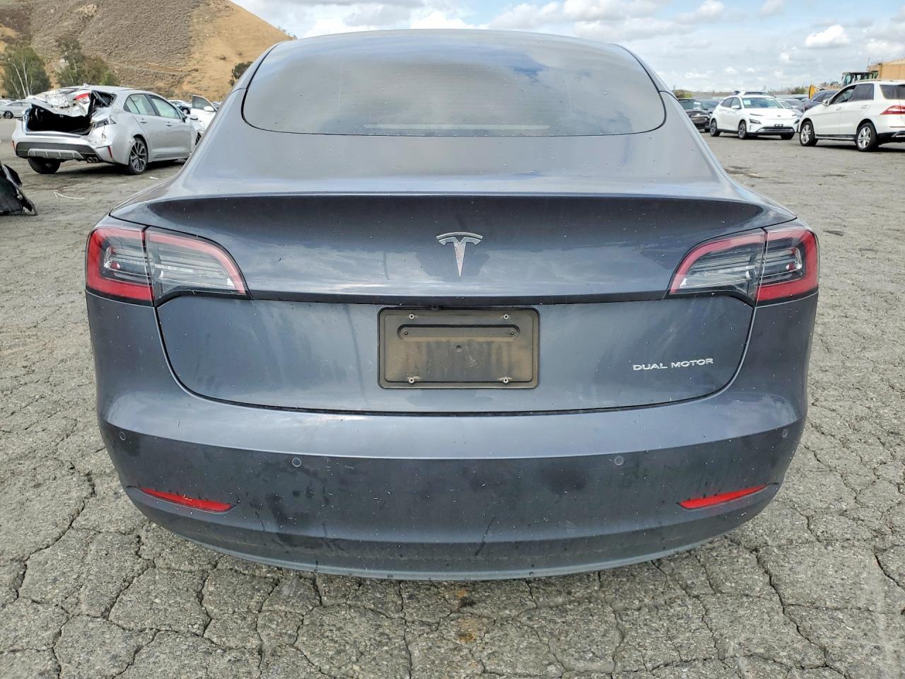 2021 Tesla Model 3 - Image 6