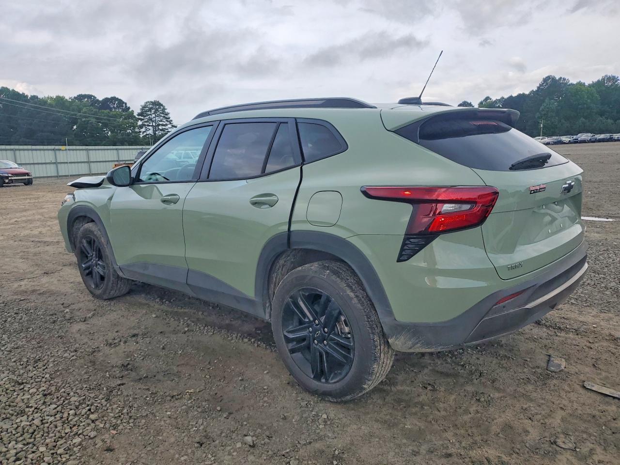 2025 Chevrolet Trax Activ - Image 2