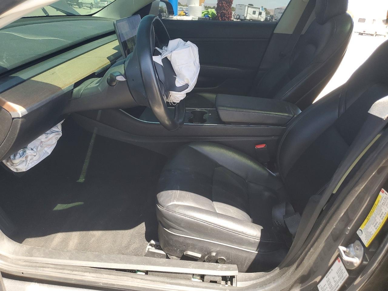 2018 Tesla Model 3 - Фото 7