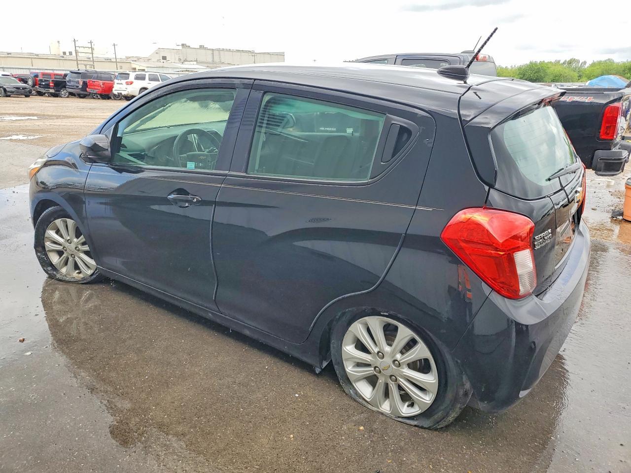 2017 Chevrolet Spark 1Lt - Фото 2