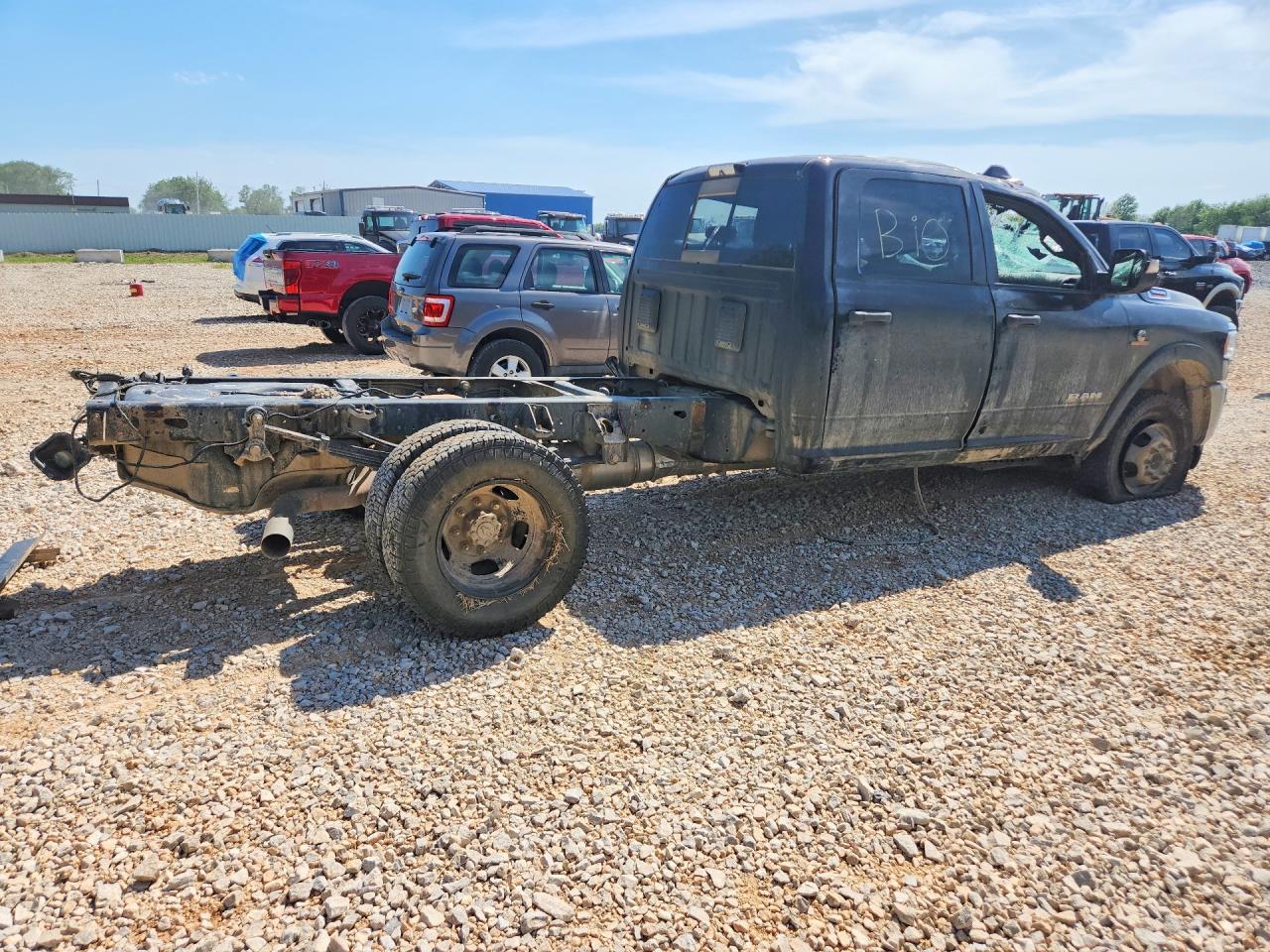 2022 Ram 3500 - Фото 3