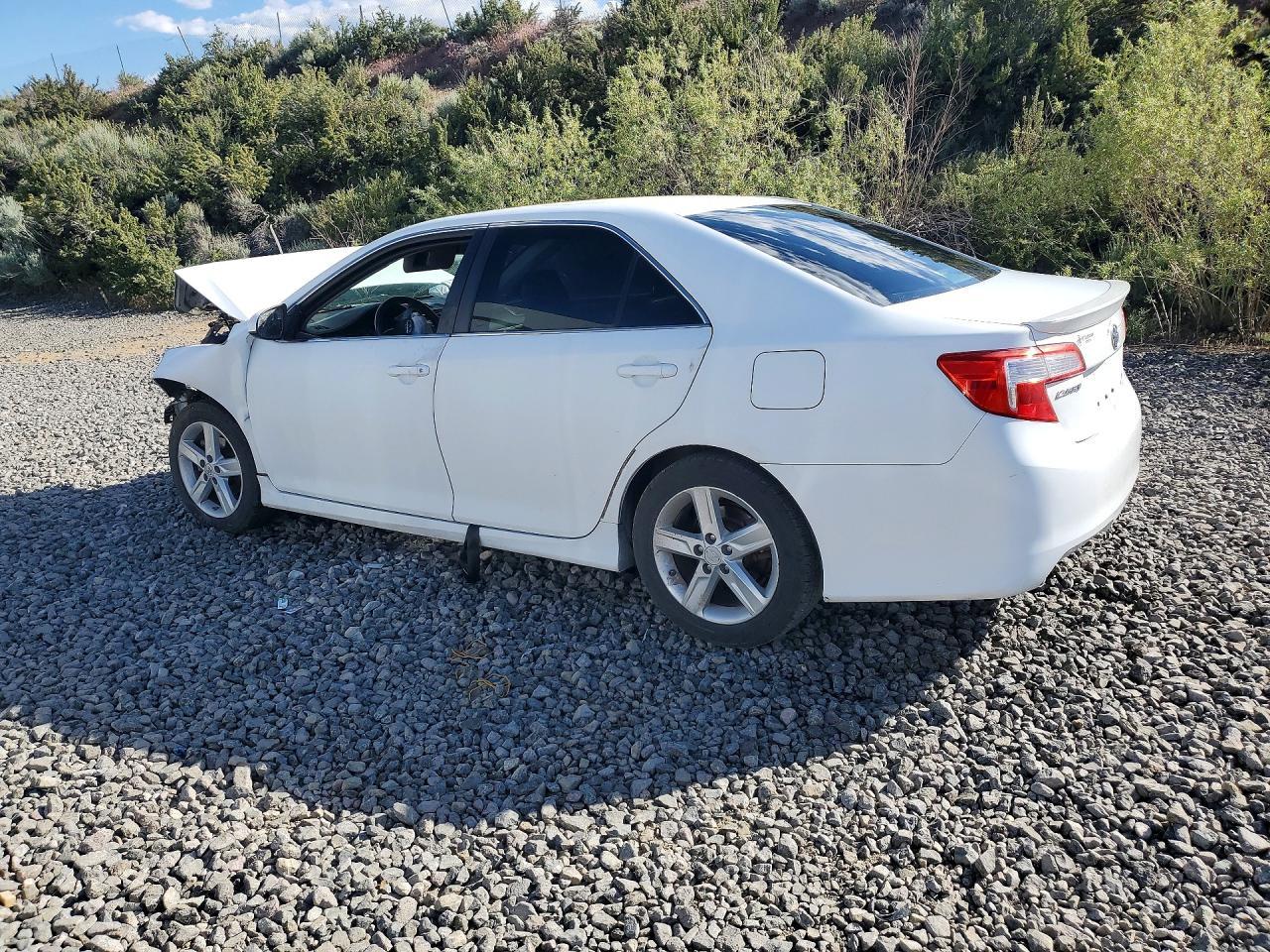 2012 Toyota Camry Se - Фото 2