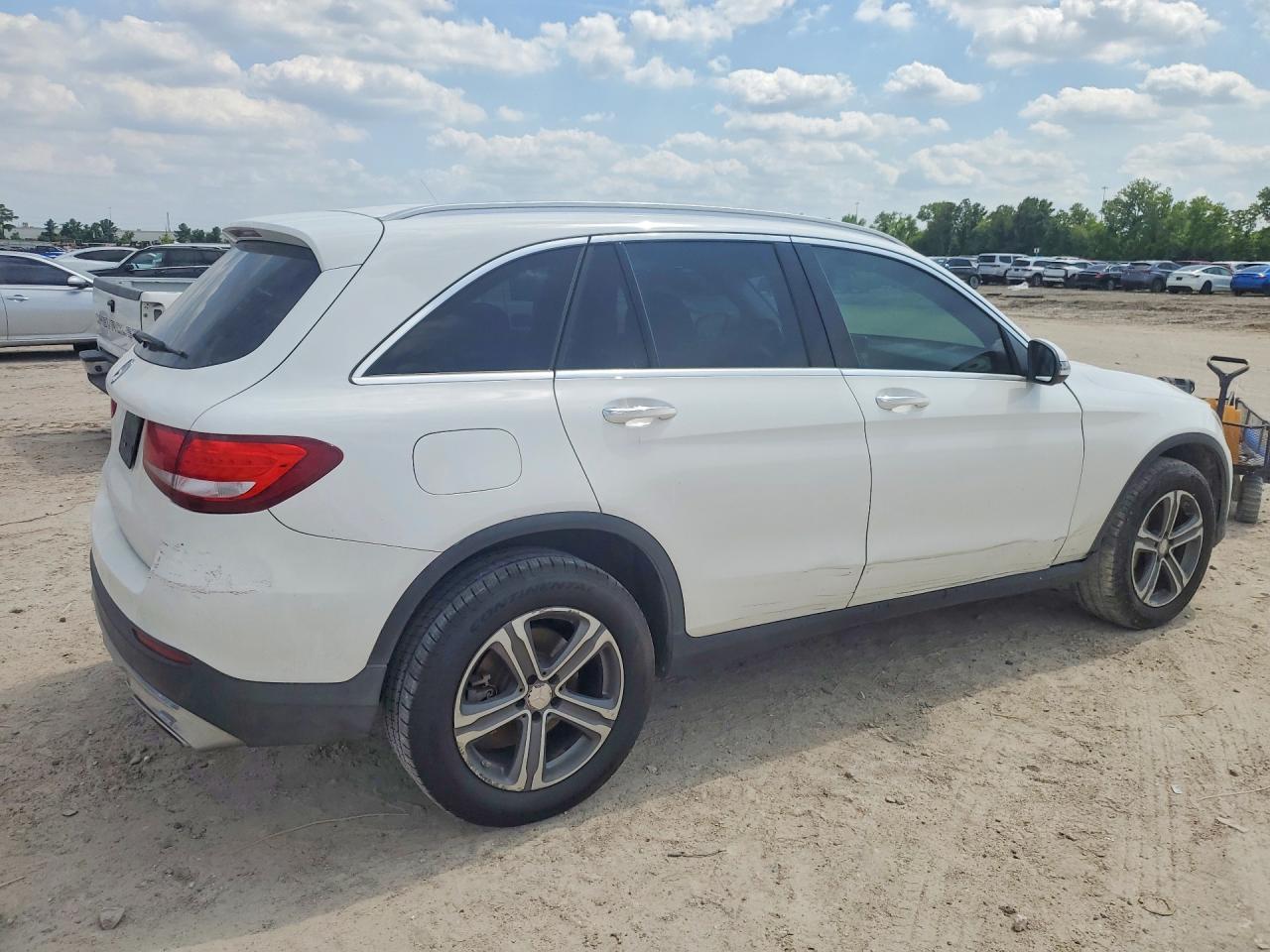 2016 Mercedes-Benz Glc 300 - Фото 3