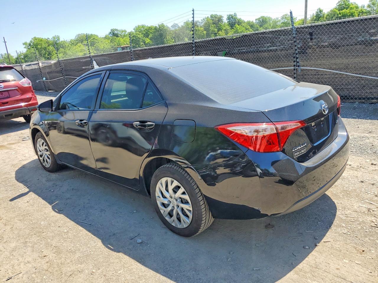 2019 Toyota Corolla Le - Фото 2