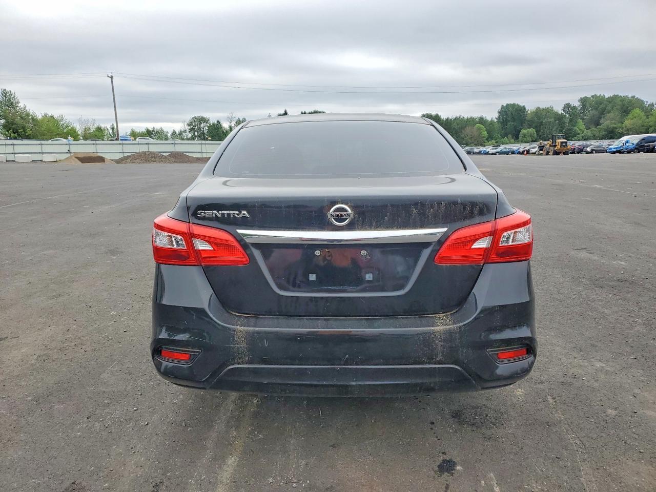 2017 Nissan Sentra S - Фото 6