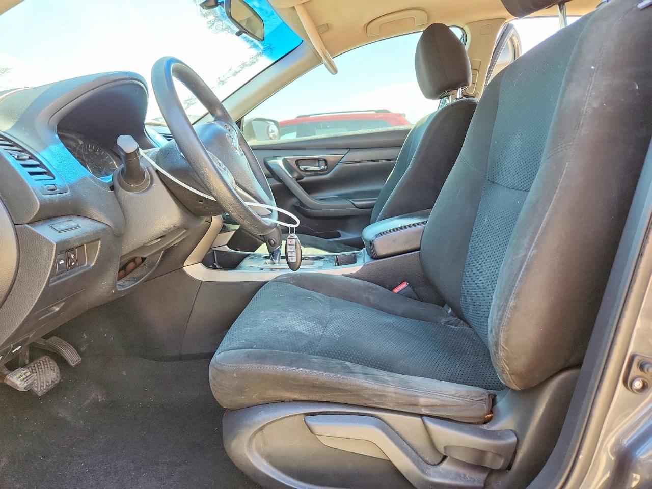 2015 Nissan Altima 2.5 S - Image 7