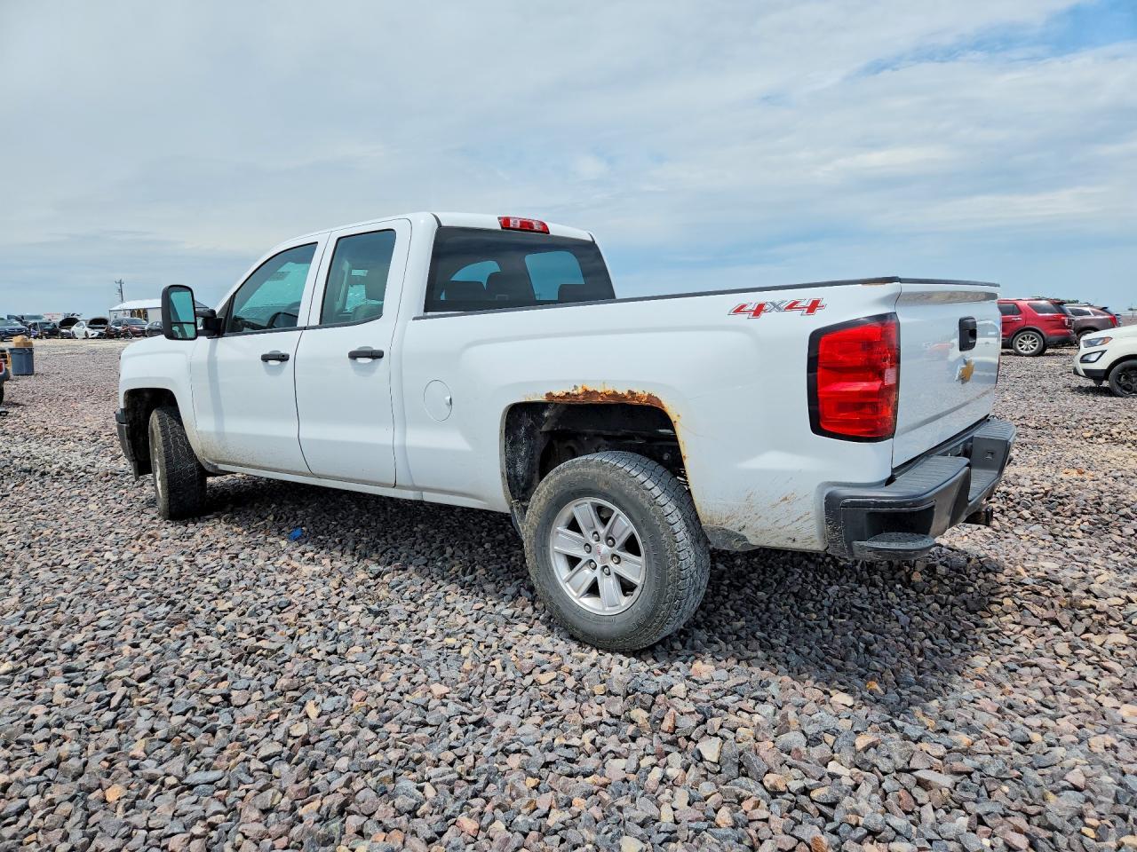 2015 Chevrolet Silverado K1500 - Фото 2