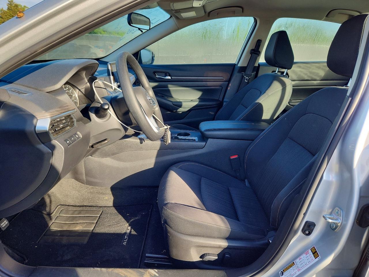 2025 Nissan Altima Sv - Image 7