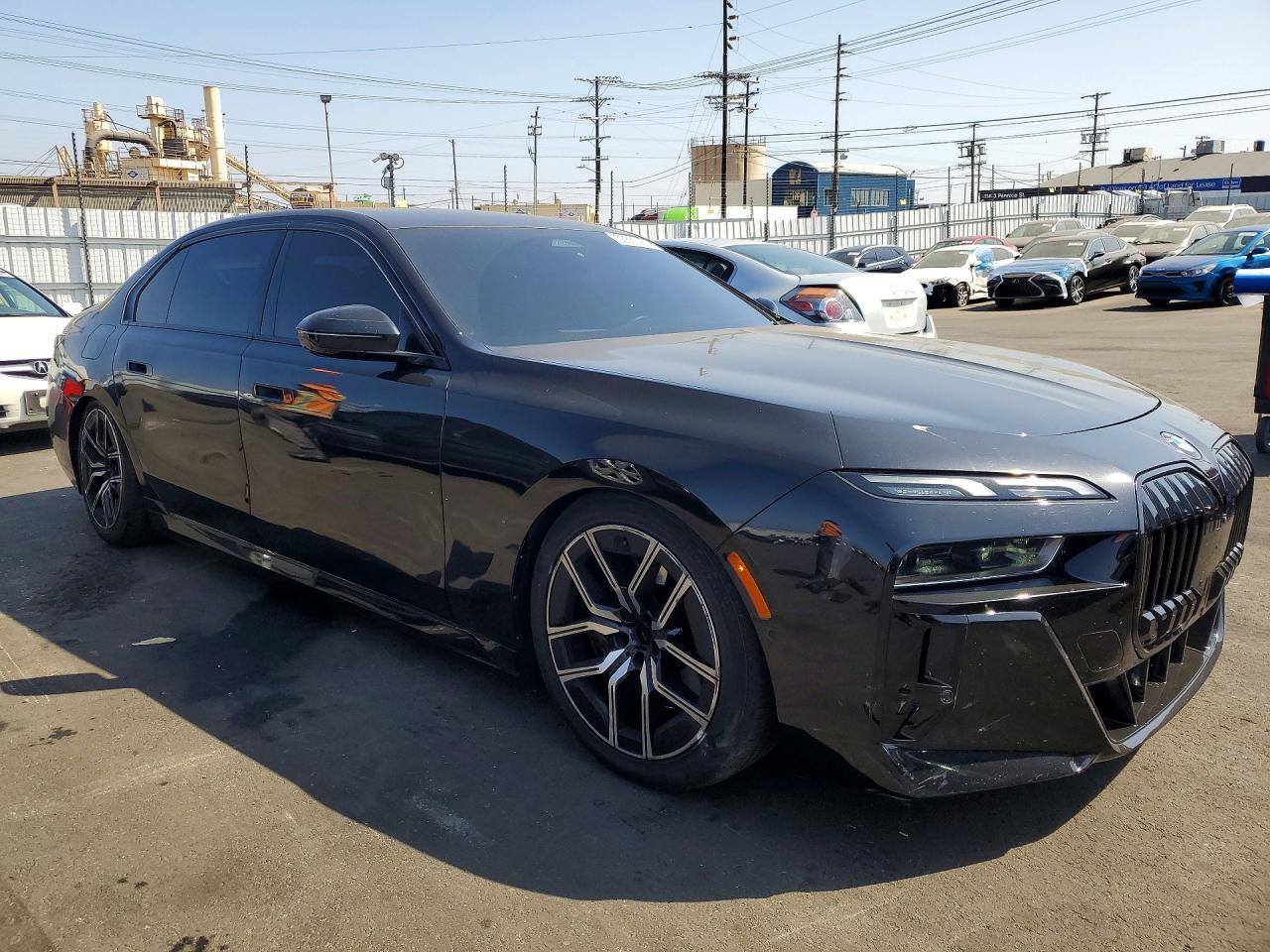 2023 BMW 740 I - Image 4