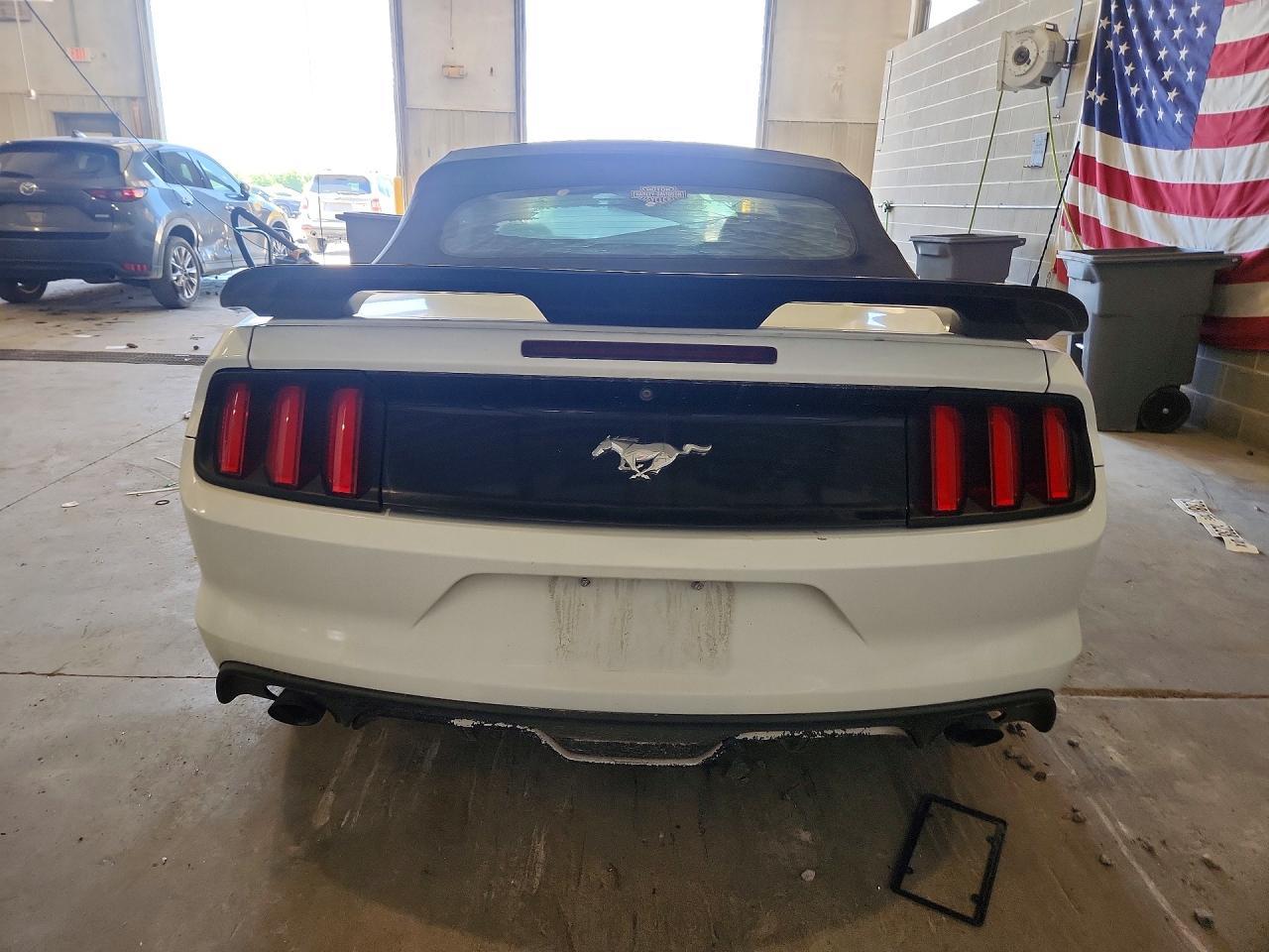 2016 Ford Mustang - Фото 6