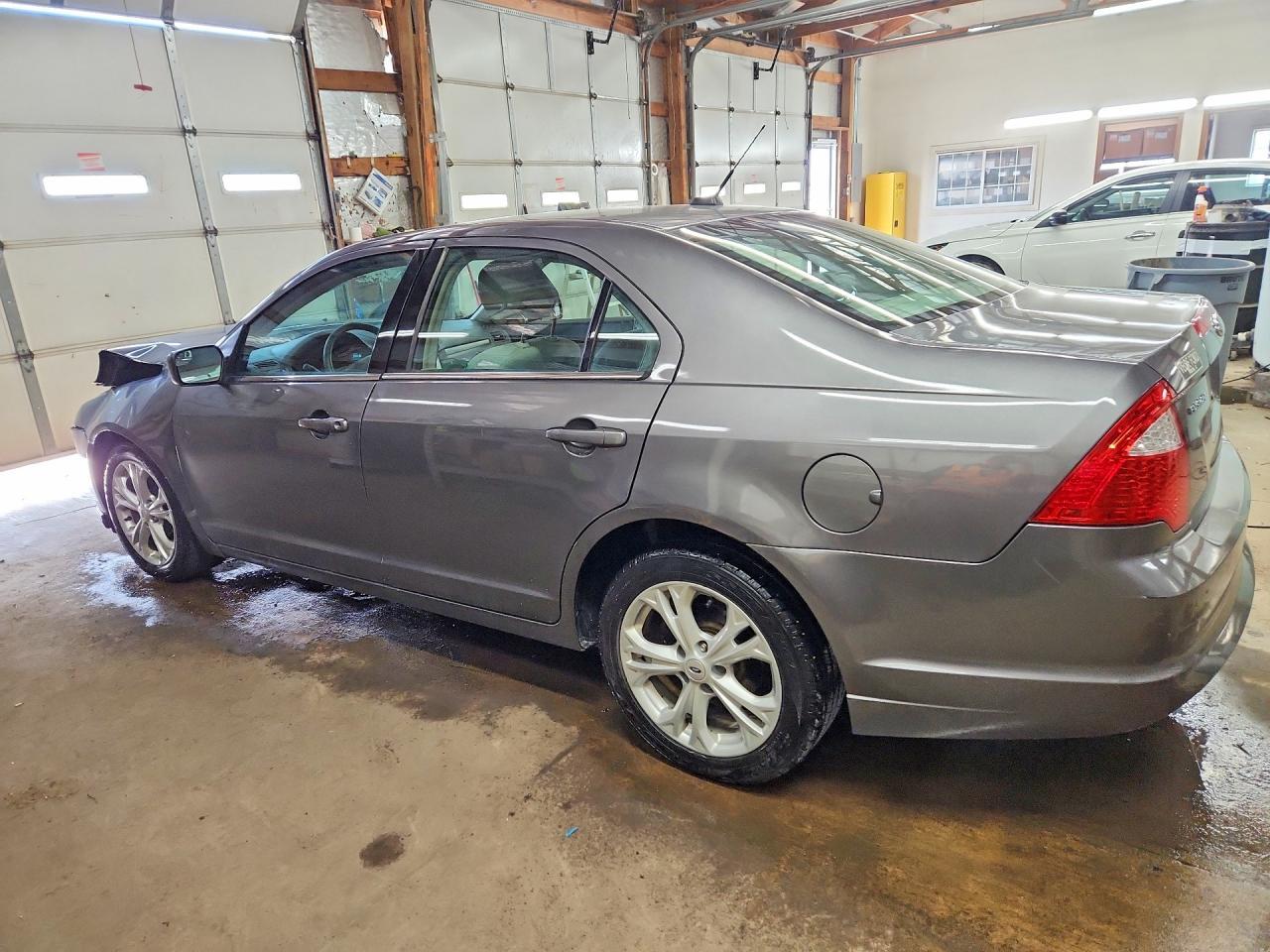 2012 Ford Fusion Se - Фото 2