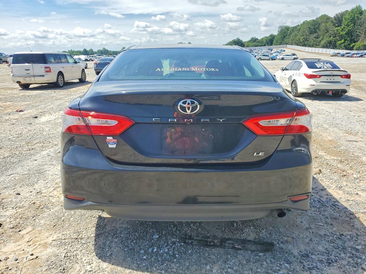 2018 Toyota Camry Le - Фото 6