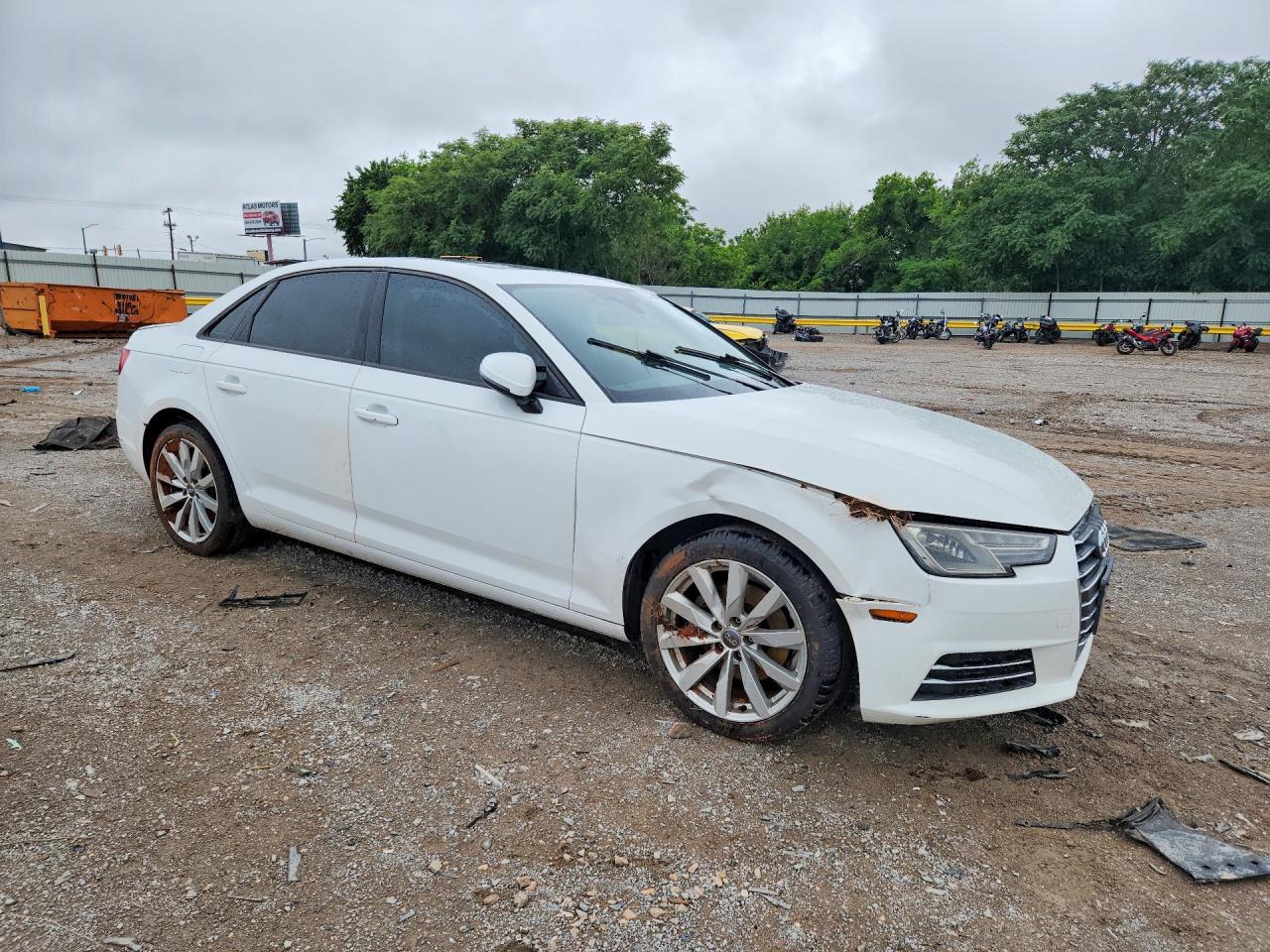 2017 Audi A4 Ultra Premium - Фото 4