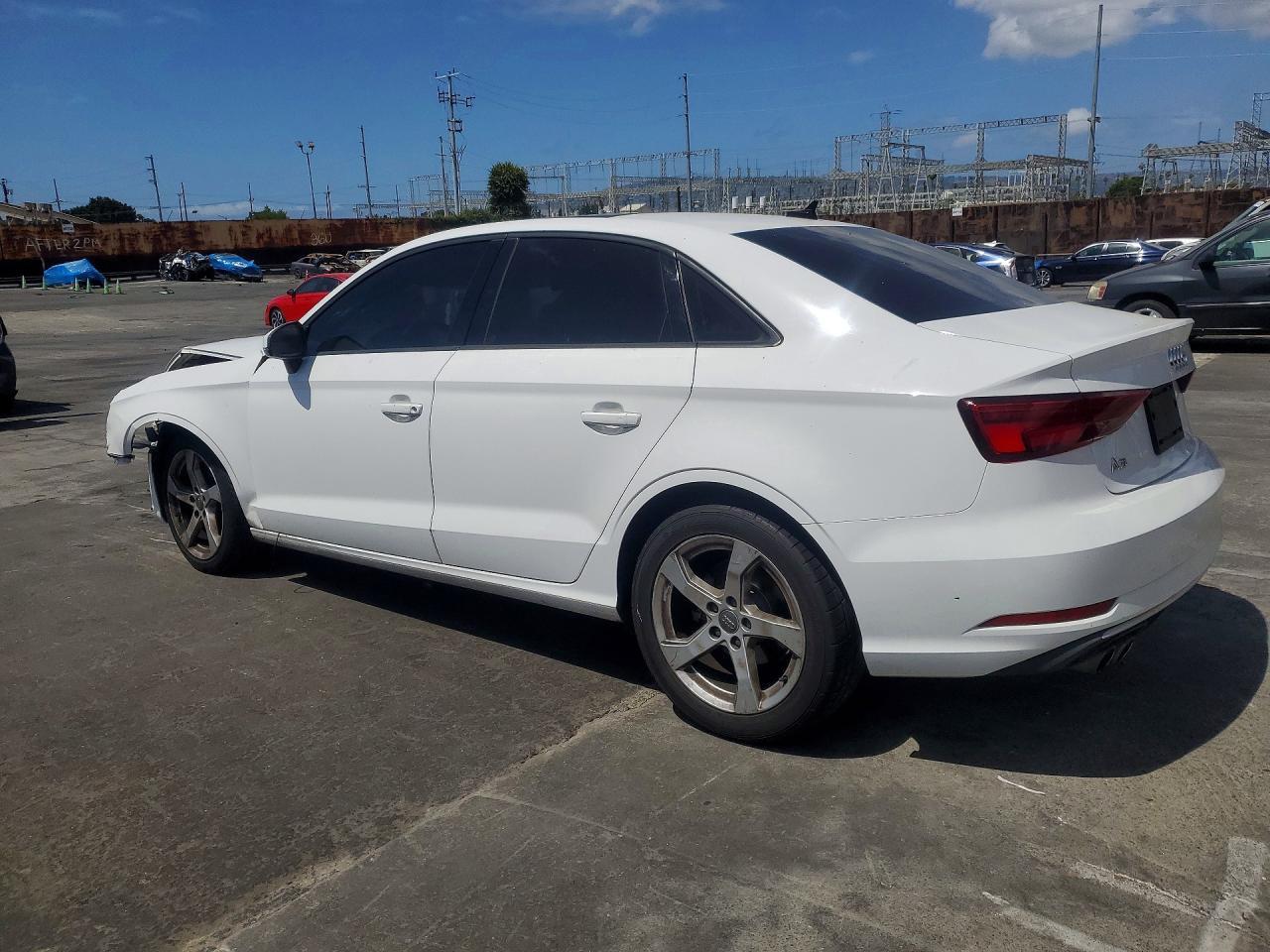 2019 Audi A3 Premium - Фото 2
