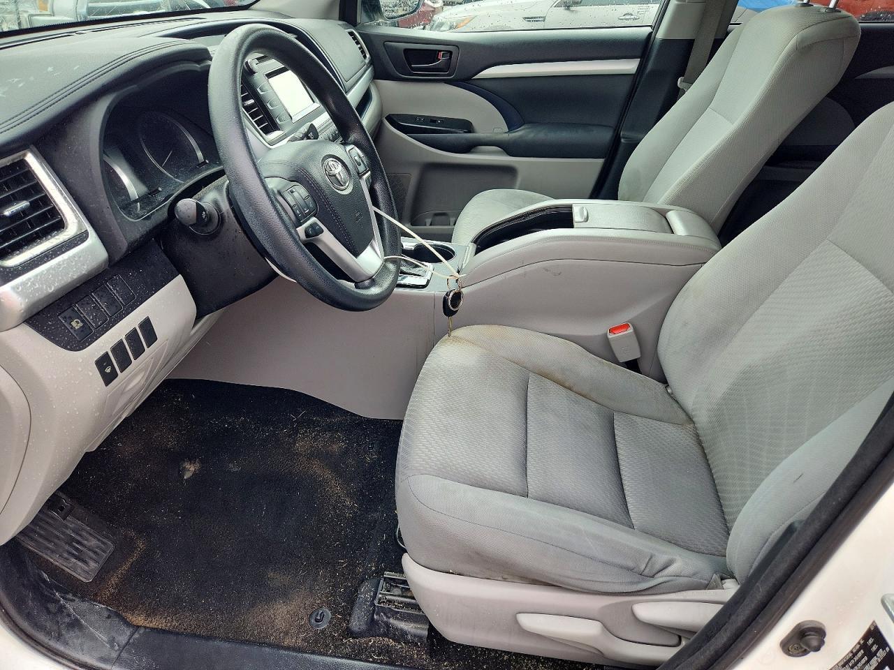 2018 Toyota Highlander Le - Image 7
