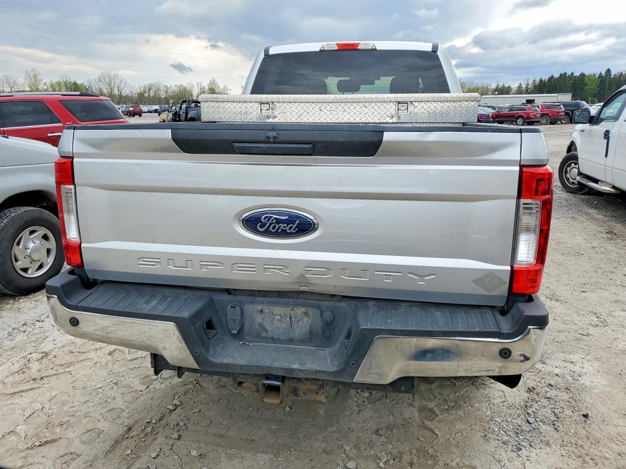 2019 Ford F250 Super Duty - Фото 6
