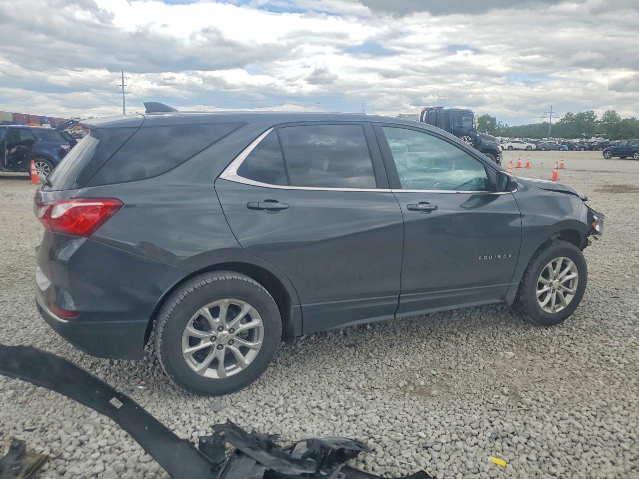 2021 Chevrolet Equinox Lt - Фото 3