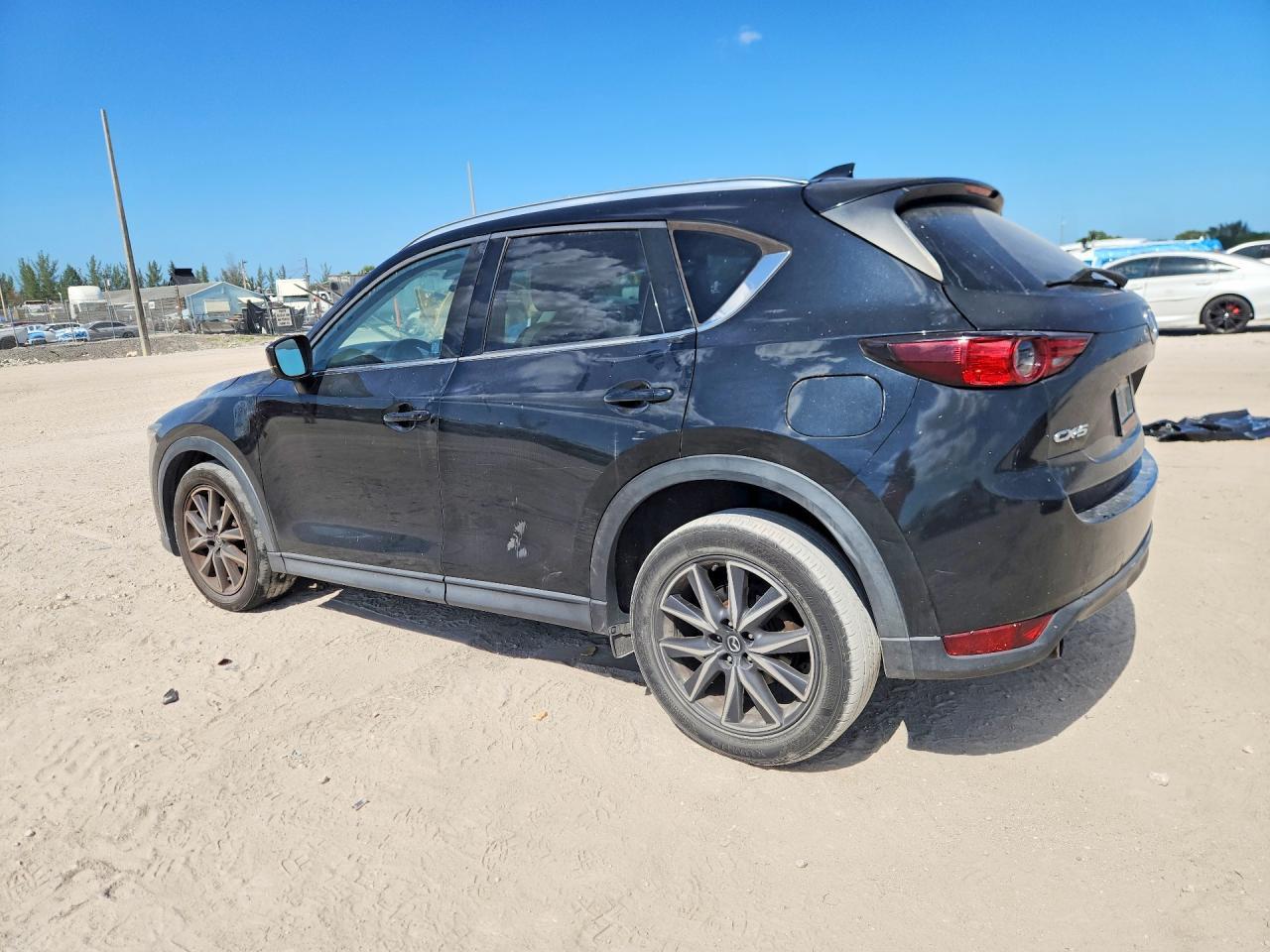2017 Mazda Cx-5 Grand Touring - Фото 2
