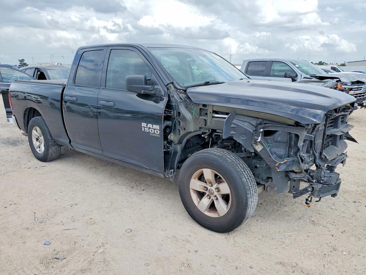 2022 Ram 1500 Classic - Фото 4