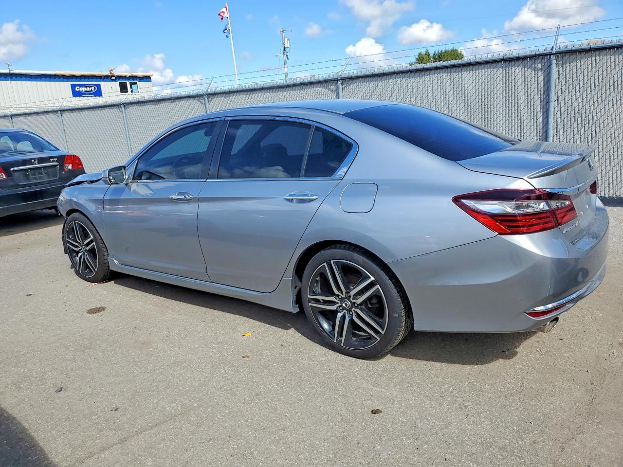 2016 Honda Accord Sport - Image 2