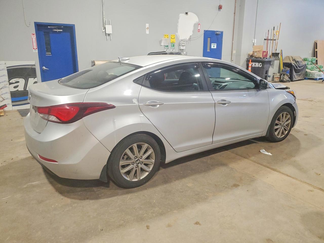 2016 Hyundai Elantra Se - Фото 3