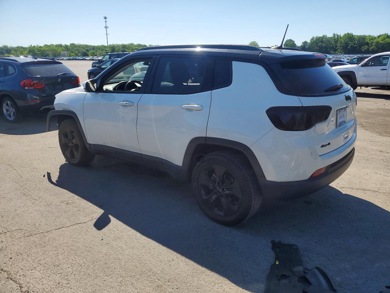 2020 Jeep Compass Latitude - Image 2