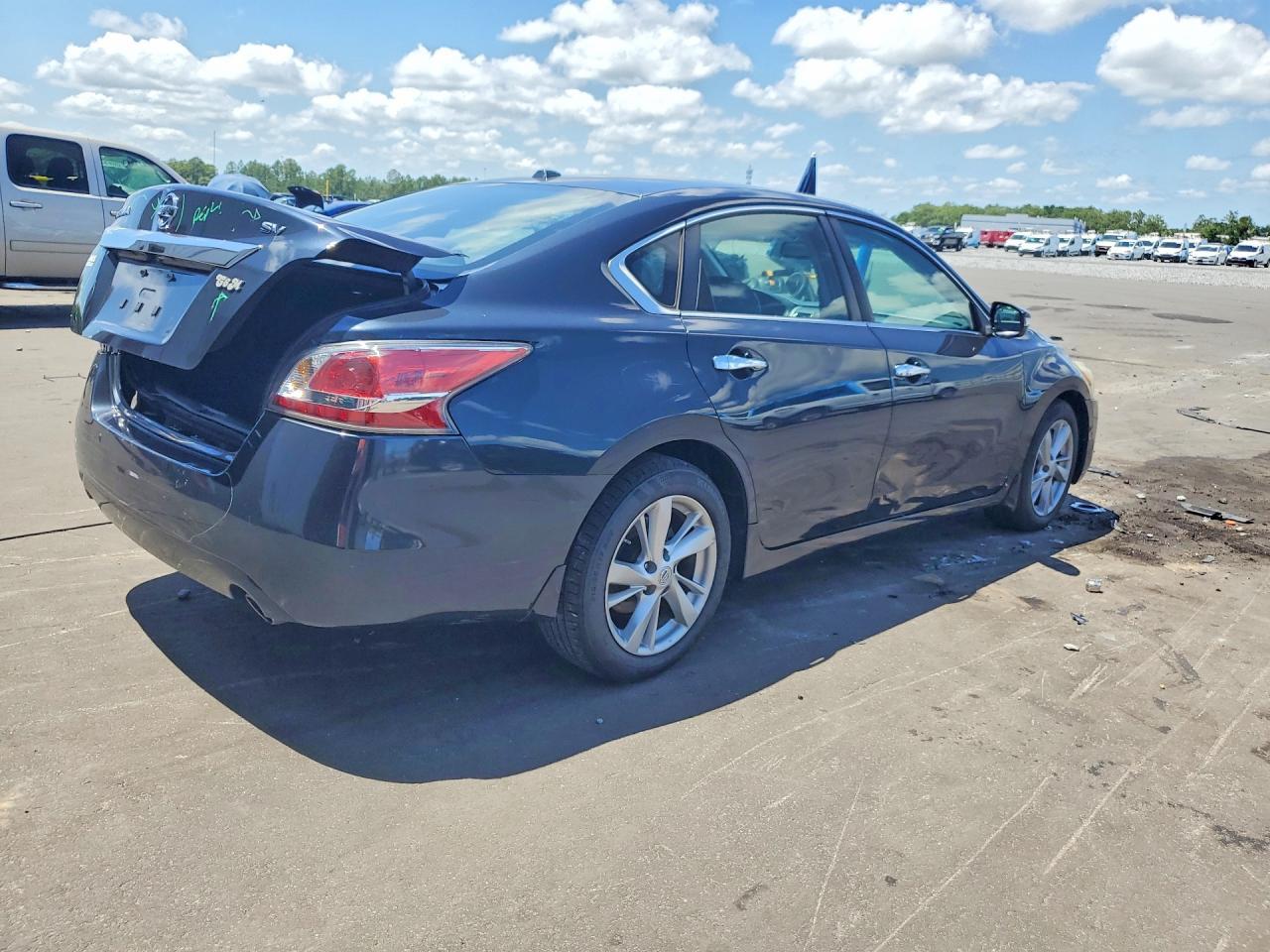 2015 Nissan Altima 2.5 Sv - Image 3