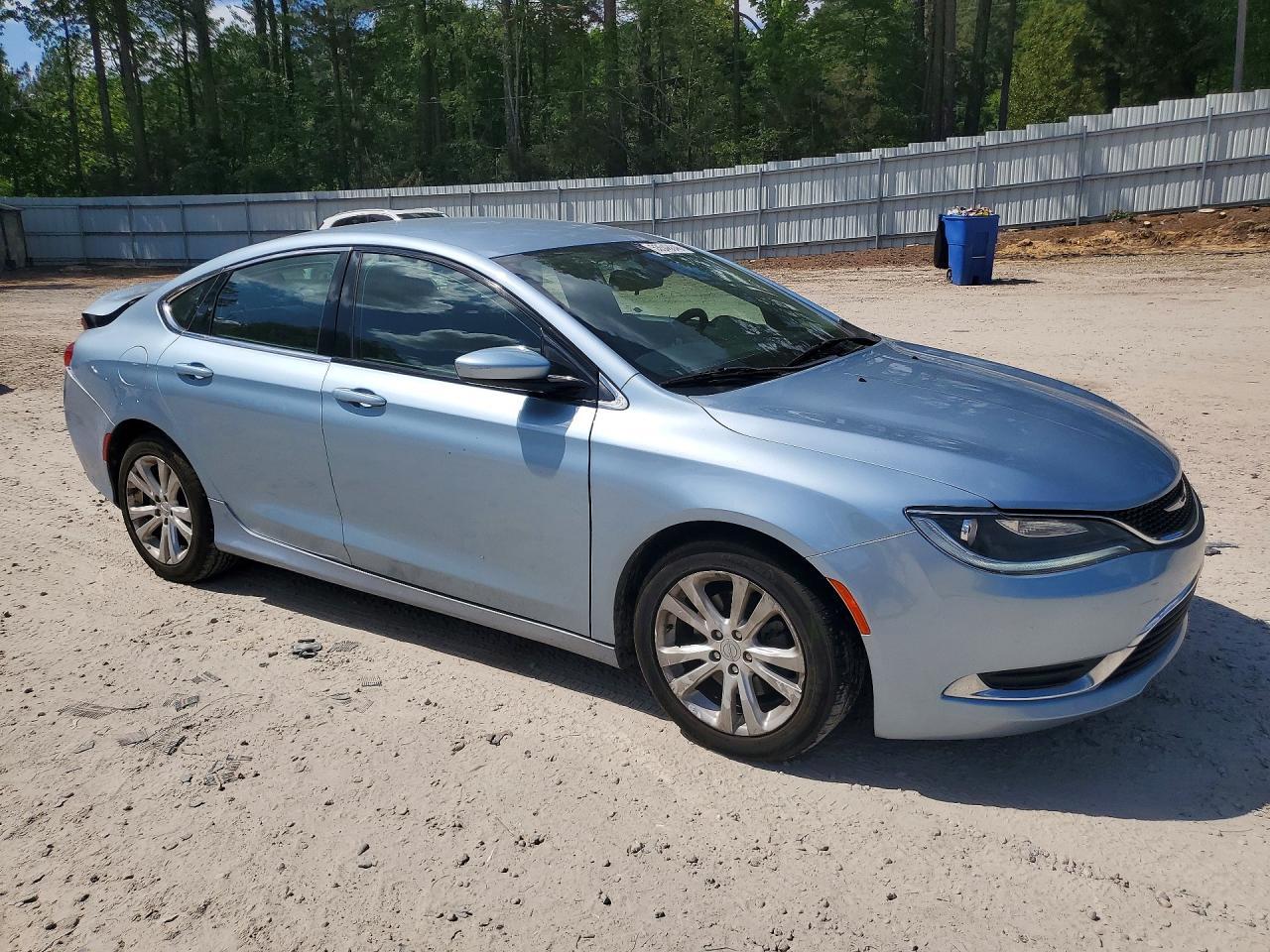 2015 Chrysler 200 Limited - Image 4