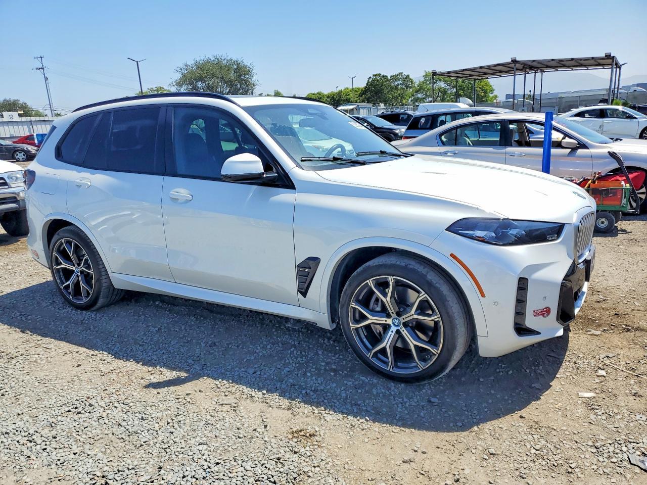 2024 BMW X5 xDrive50E - Image 4