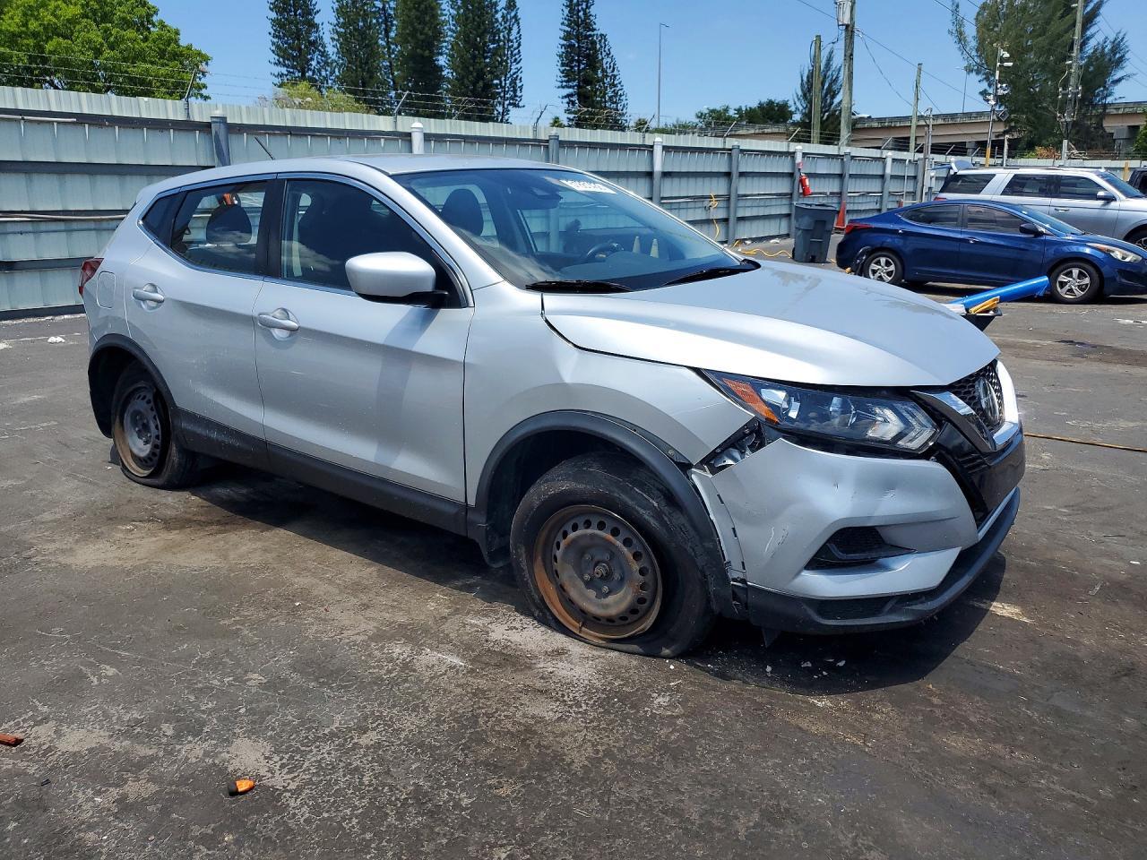 2020 Nissan Rogue Sport S - Image 4