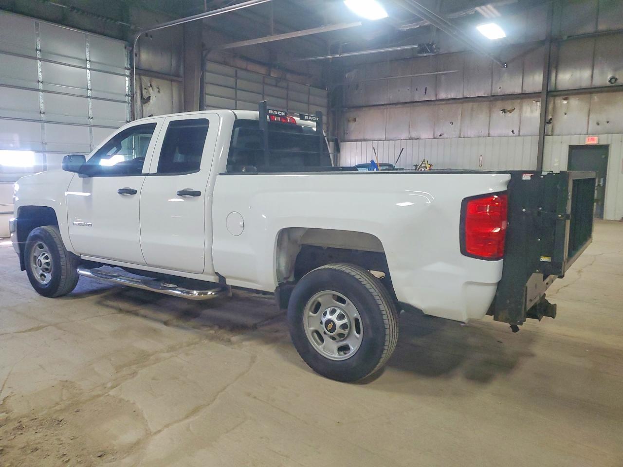 2016 Chevrolet Silverado K2500 Heavy Duty - Фото 2