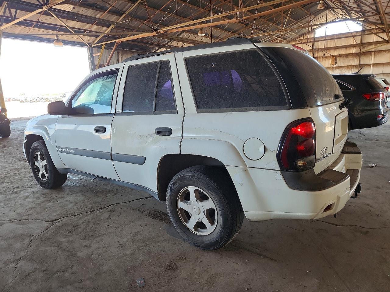 2004 Chevrolet Trailblazer Ls - Image 2