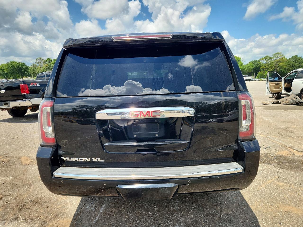 2018 GMC Yukon Xl Denali - Фото 6