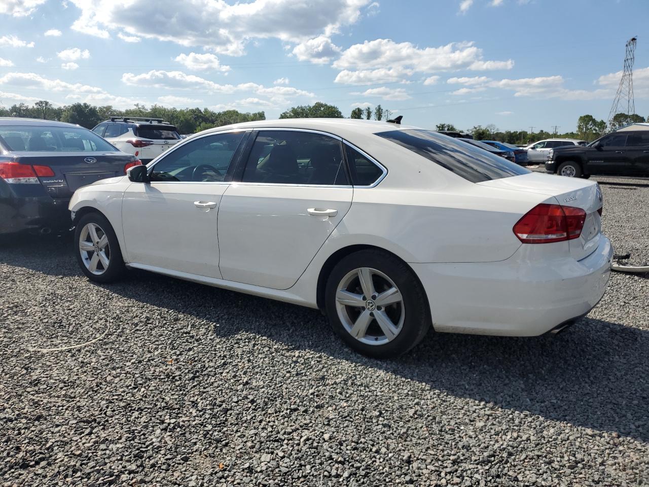 2015 Volkswagen Passat Se - Фото 2